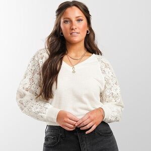 DAYTRIP FLORAL LACE TOP